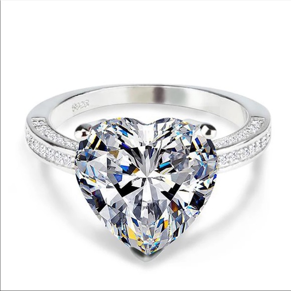 New 925 Silver Heart Cut Shape Diamond Ring - Picture 5 of 5